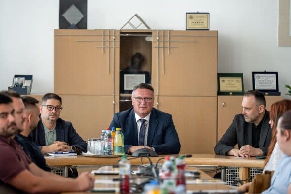 Brodsko-posavska županija potpisala 42 ugovora s mladima za sufinanciranje stambenih kredita