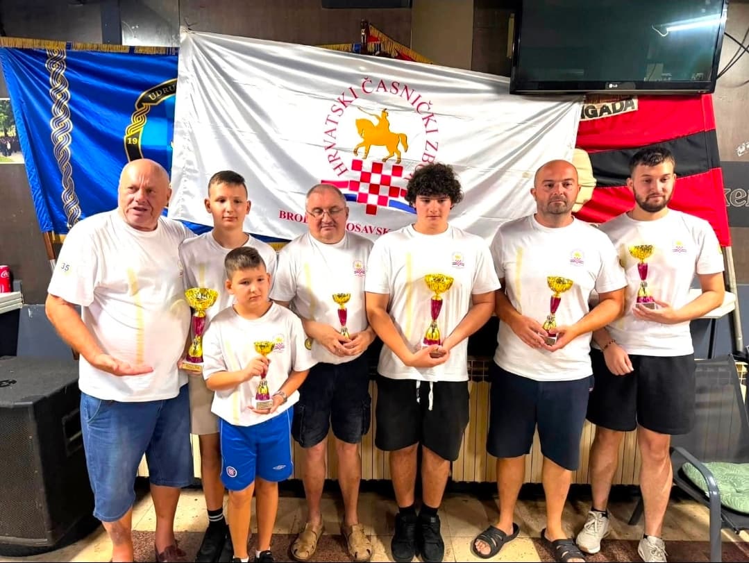 Među nagrađenim seniorima i dvojica šahista iz Požeštine