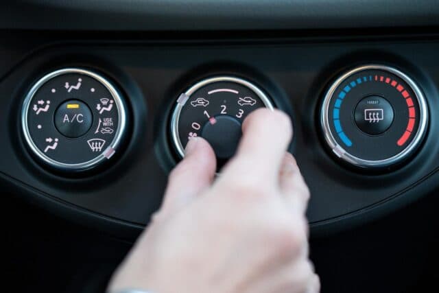 Kako najbrže rashladiti automobil? Stručnjaci otkrivaju redoslijed koji većina zanemaruje