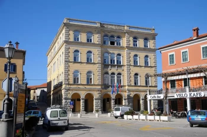 Objavljeni natječaji za stipendiranje srednjoškolaca i studenata Grada Labina