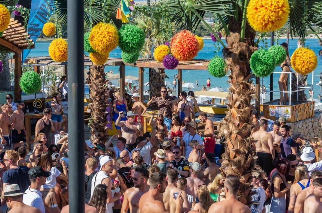 KRAJ ERE? Na ‘hrvatskoj Ibizi’ toči se manje alkohola, a partijaneri se okreću drugim užicima