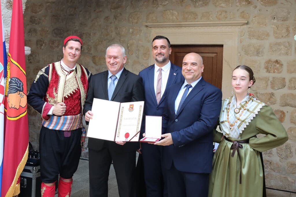 NAGRADA ZA DOPRINOS Kulturno-umjetničko društvo Marko Marojica osvojilo nagradu