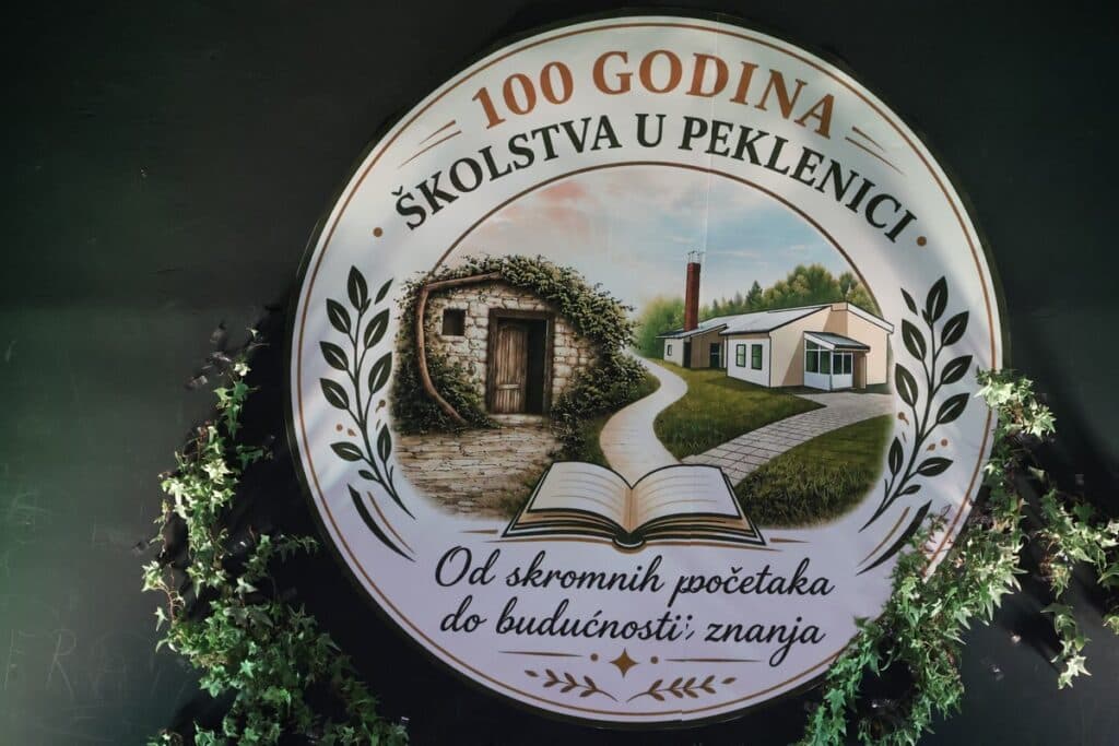 100 godina školstva u Peklenici