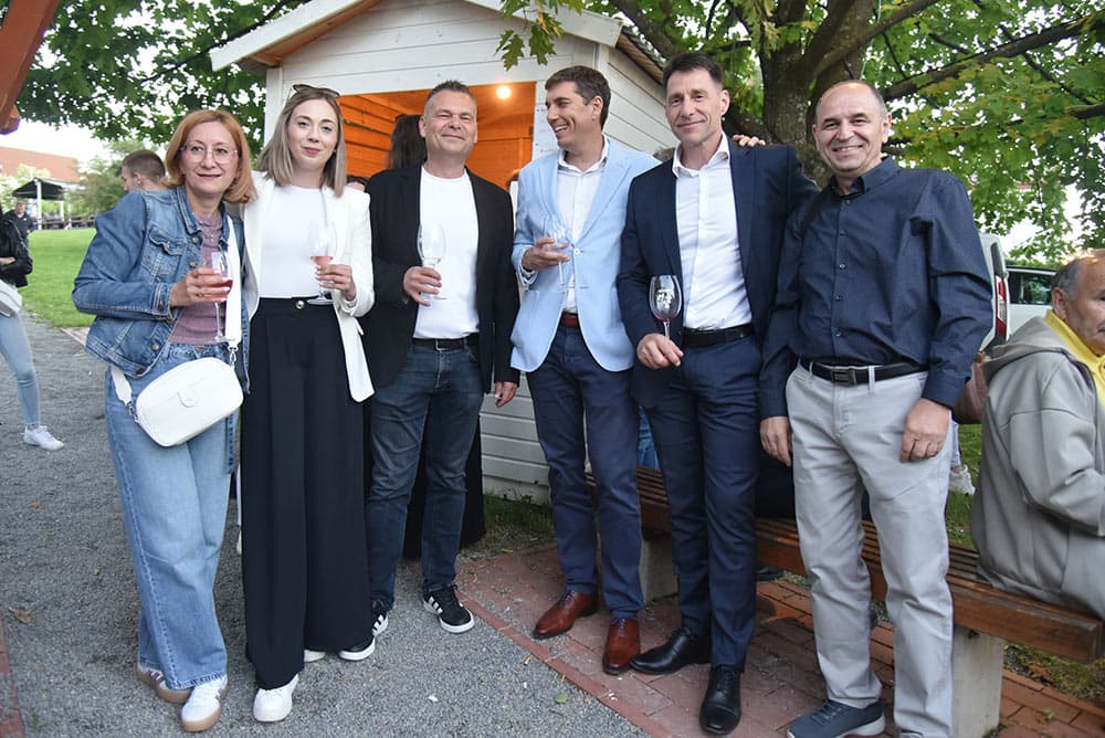 Večer vina u Perivoju otvorila slavljenički vikend Dana Grada Našica