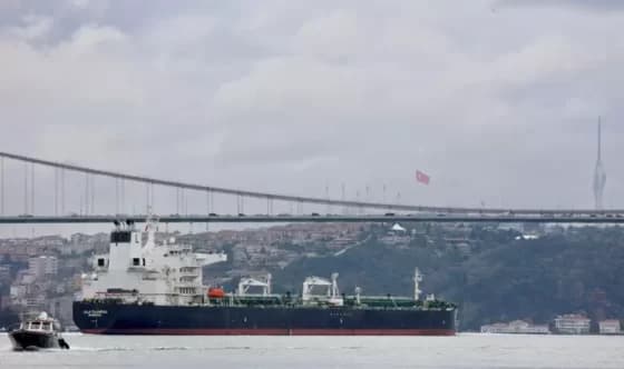 Turska osjetno podiže pristojbe za prolaz kroz Bospor i Dardanele