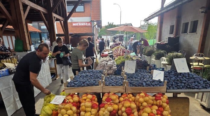 Tržnica srijedom u znaku priprema zimnice