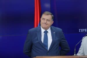 Komšić priznao poraz, Dodik proglasio pobjedu, SDP se nada ostanku na vlasti