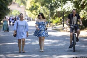 Sunčano te vrlo toplo i vruće