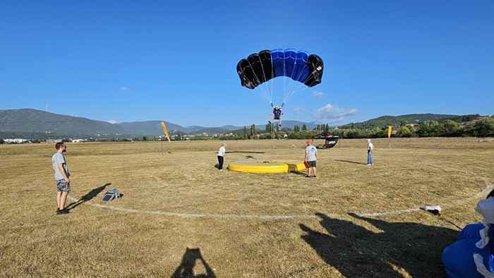 Završen 36. Alkarski padobranski kup – Finac Slavodobitnik!!