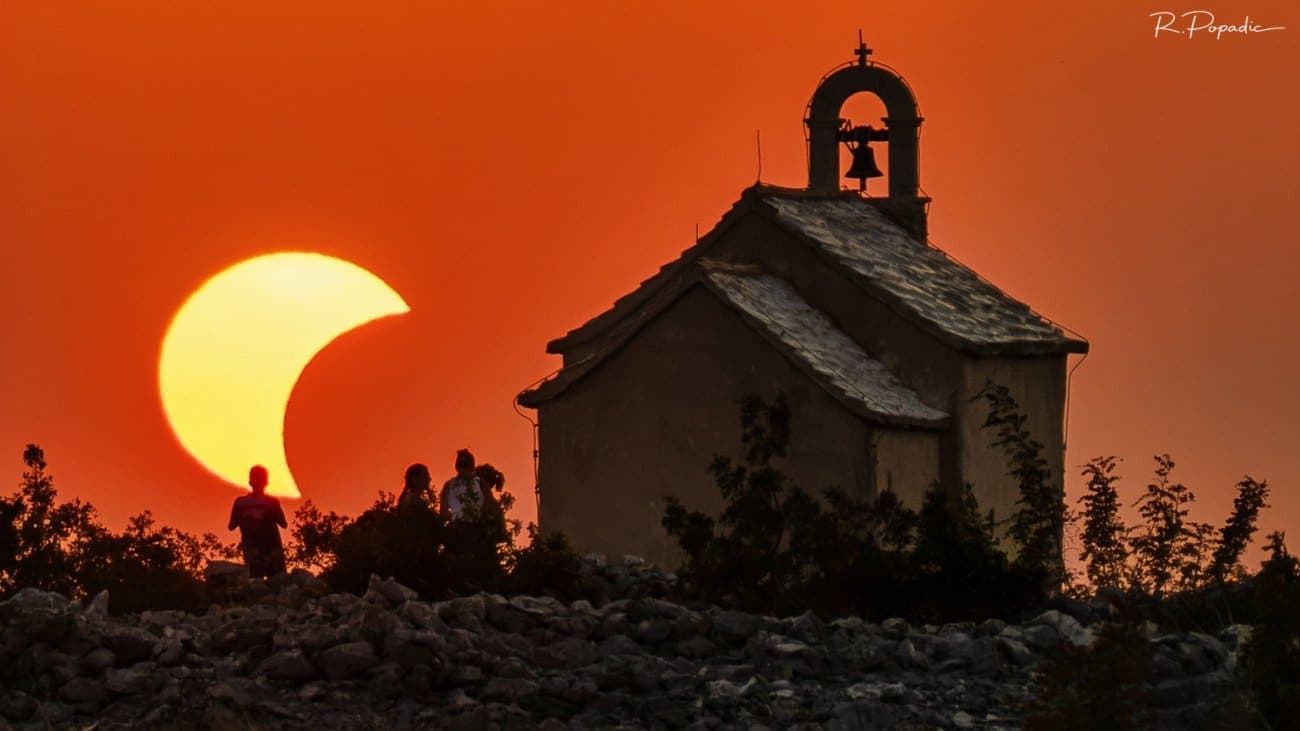 Znate li gdje je su u okolici Splita snimljeni ovi mistični prizori pomrčine Sunca?
