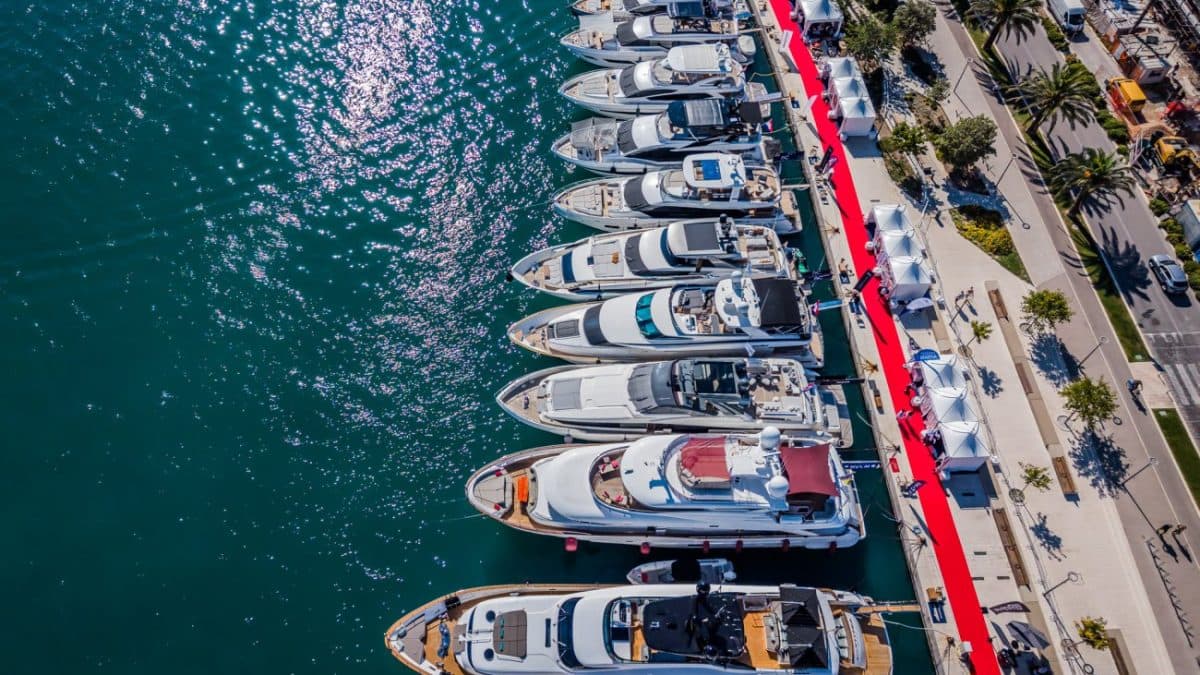 SPOJ TRADICIJE, ZABAVE I POSLA:  Zapadna obala u ritmu Yacht Hop zabava i svečane dodjele nagrada posadama
