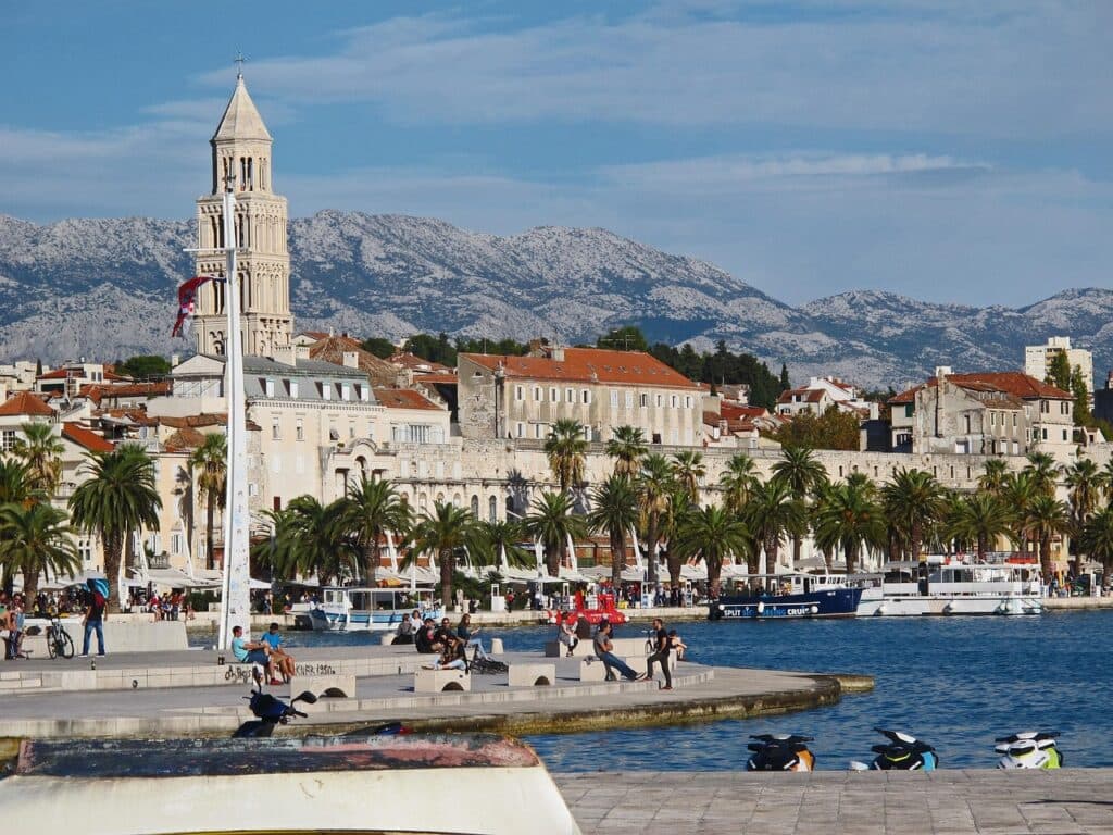 Nema više bure, ali ima žege! Dalmacija za Veliku Gospu na 36, evo gdje bi moglo malo i ‘poškropiti’