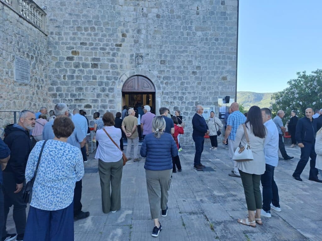 Slavimo blagdan svetoga Antuna, na ranu misu u Pridvorje došli su mnogi Konavljani