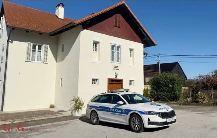 Počelo je - provalili u Spomen-dom A. Stepinca