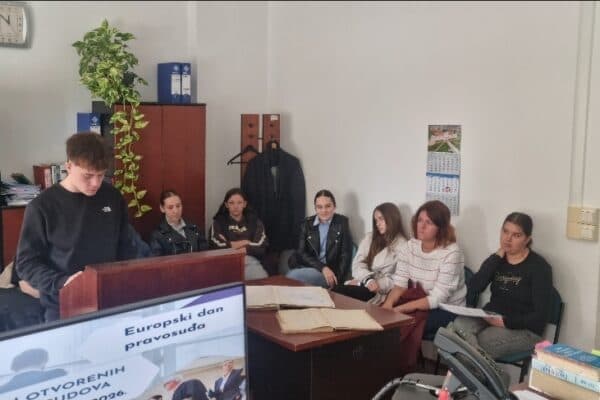 Dani otvorenih vrata na Općinskom sudu u Virovitici: Učenici se upoznali s radom pravosuđa