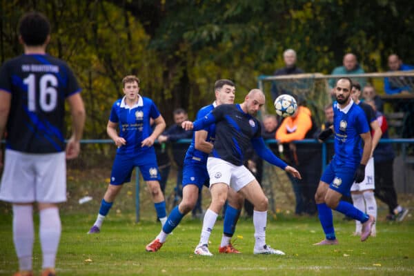 FOTOGALERIJA Dinamo i Bratstvo odigrali općinski derbi, gosti odnijeli pobjedu s Kurije