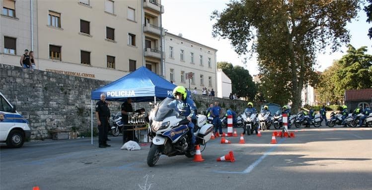 U četvrtak Dan otvorenih vrata istarske policije i natjecanje najboljih policijskih motociklista