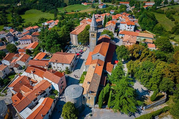 TKO ZASLUŽUJE NAJVEĆE PRIZNANJE ŽMINJA? Građani mogu predložiti kandidate, rok istječe uskoro