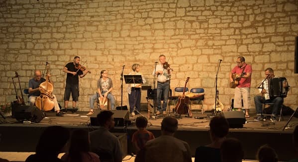 Spoj tradicije i suvremenih instrumenata: Vruja večeras, 30.8., u Momjan donosi zvukove stare Istre
