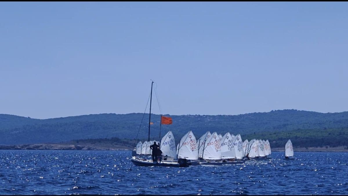 JK Trogir odlično otvorio izborne regate za klasu Optimist!