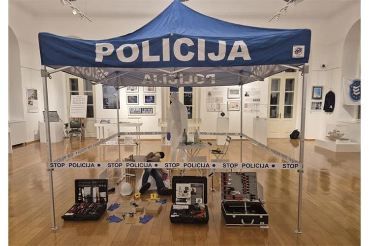 Od policijskih odora do tragova na mjestu zločina